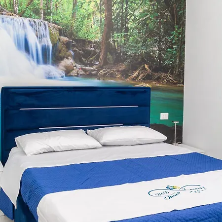 Ohana Luxury 3* Naples